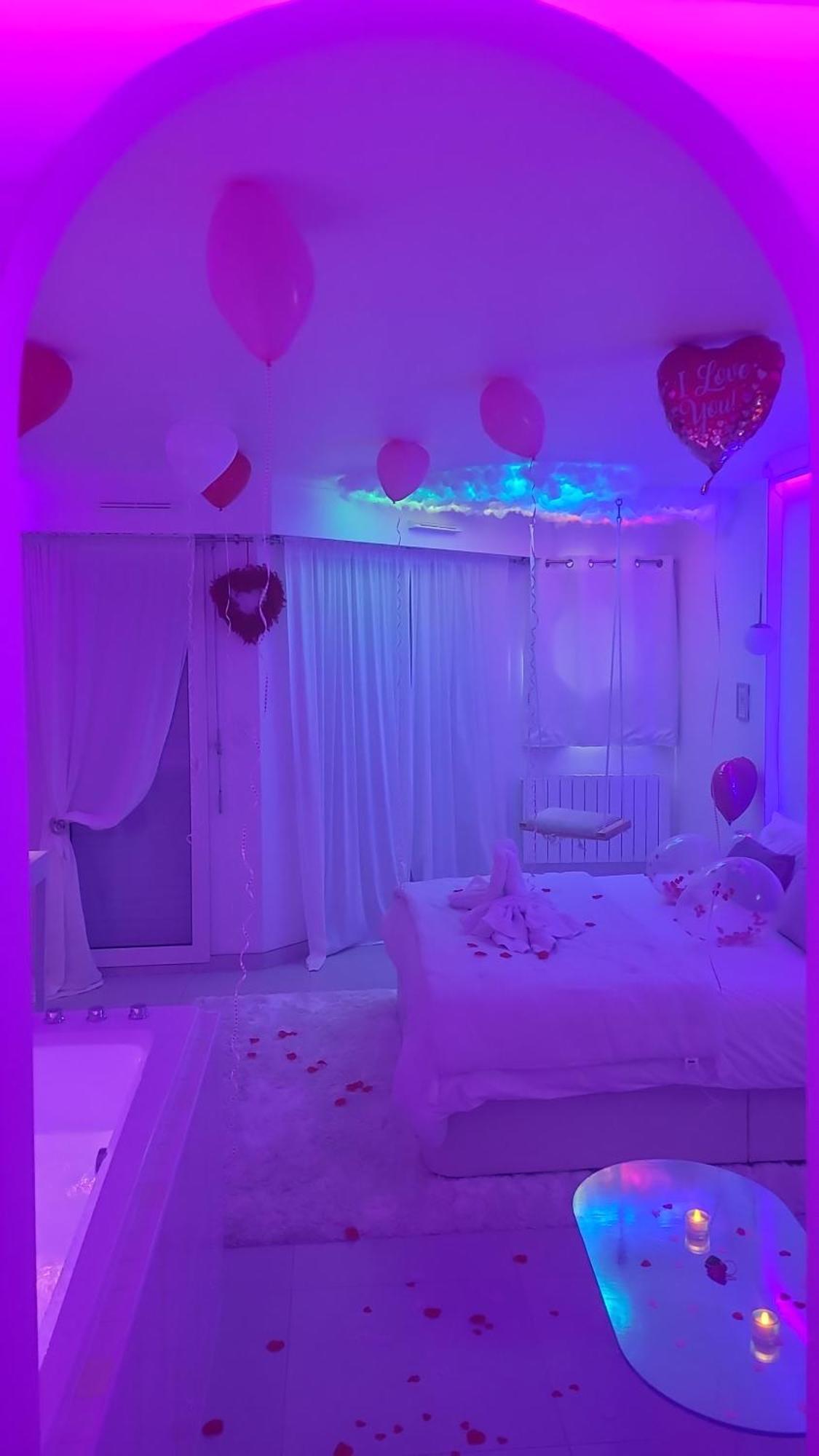 Love Room A 30 Mn Des Plages Et De Vannes Questembert Chambre photo